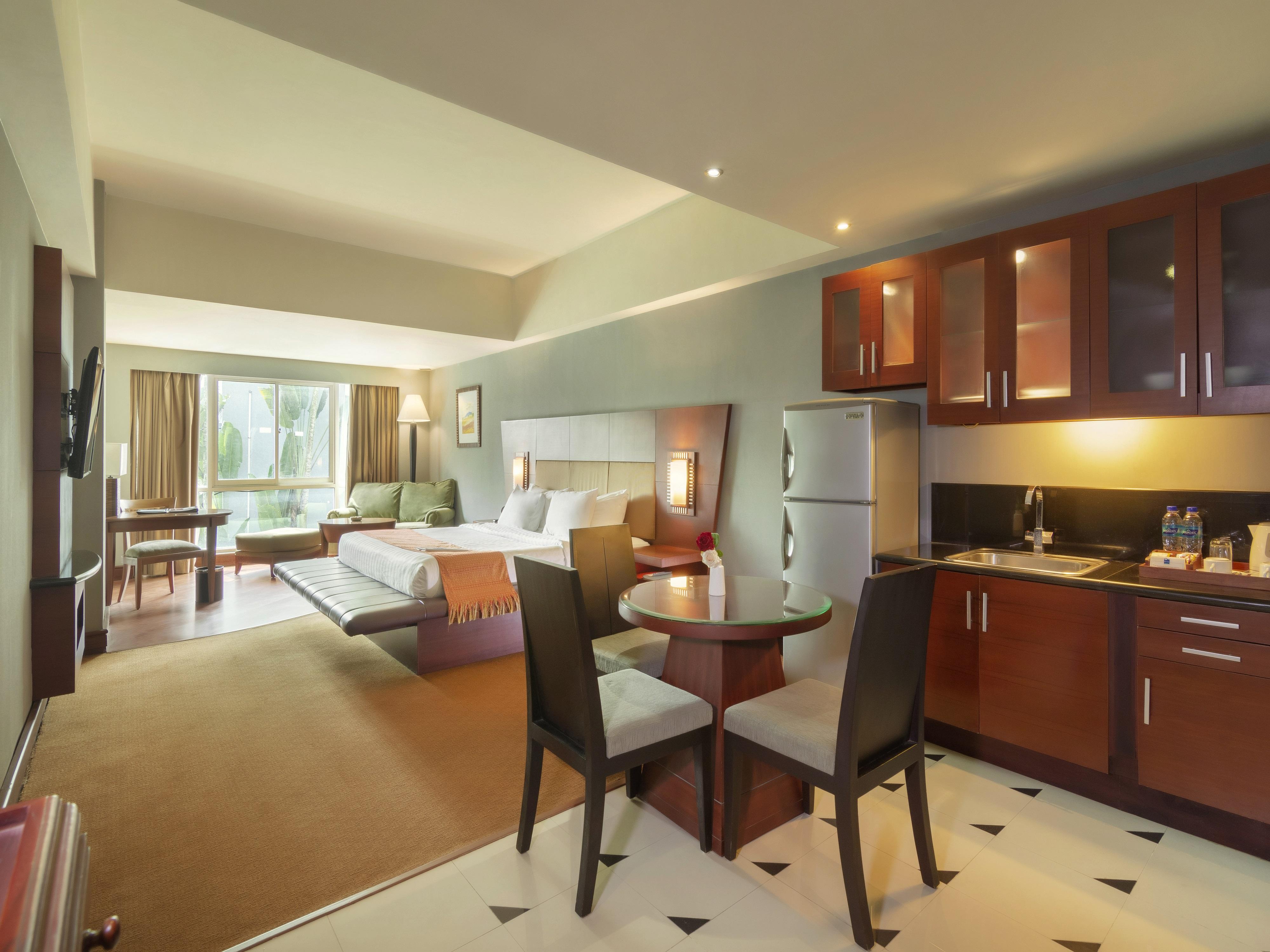 Blue Sky Hotel Balikpapan Esterno foto