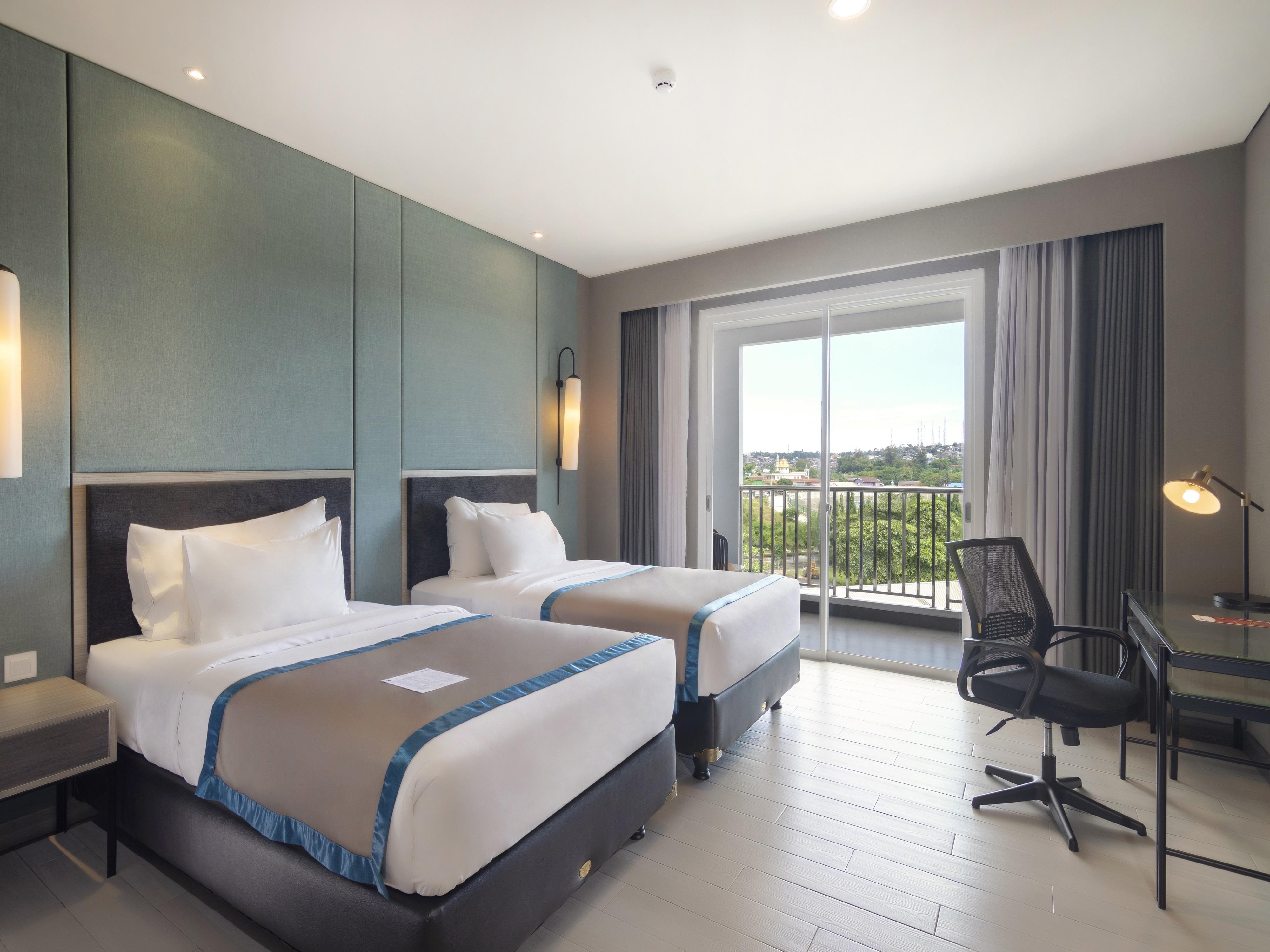 Blue Sky Hotel Balikpapan Esterno foto