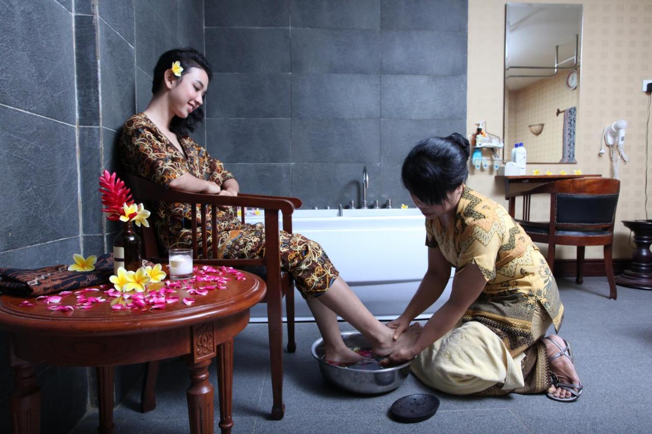 Blue Sky Hotel Balikpapan Esterno foto